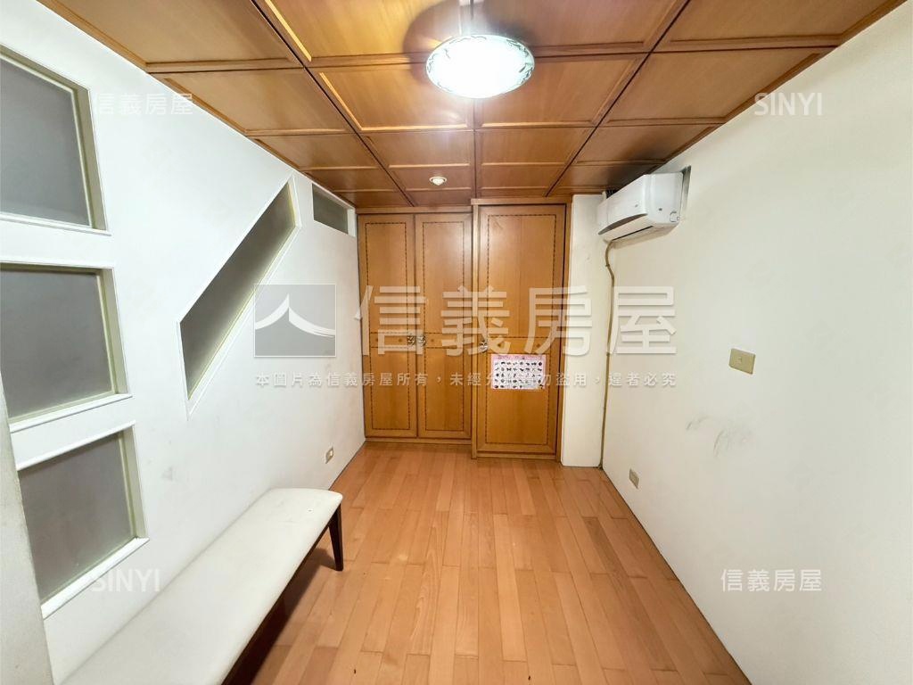 專任近大遠百視野兩房房屋室內格局與周邊環境