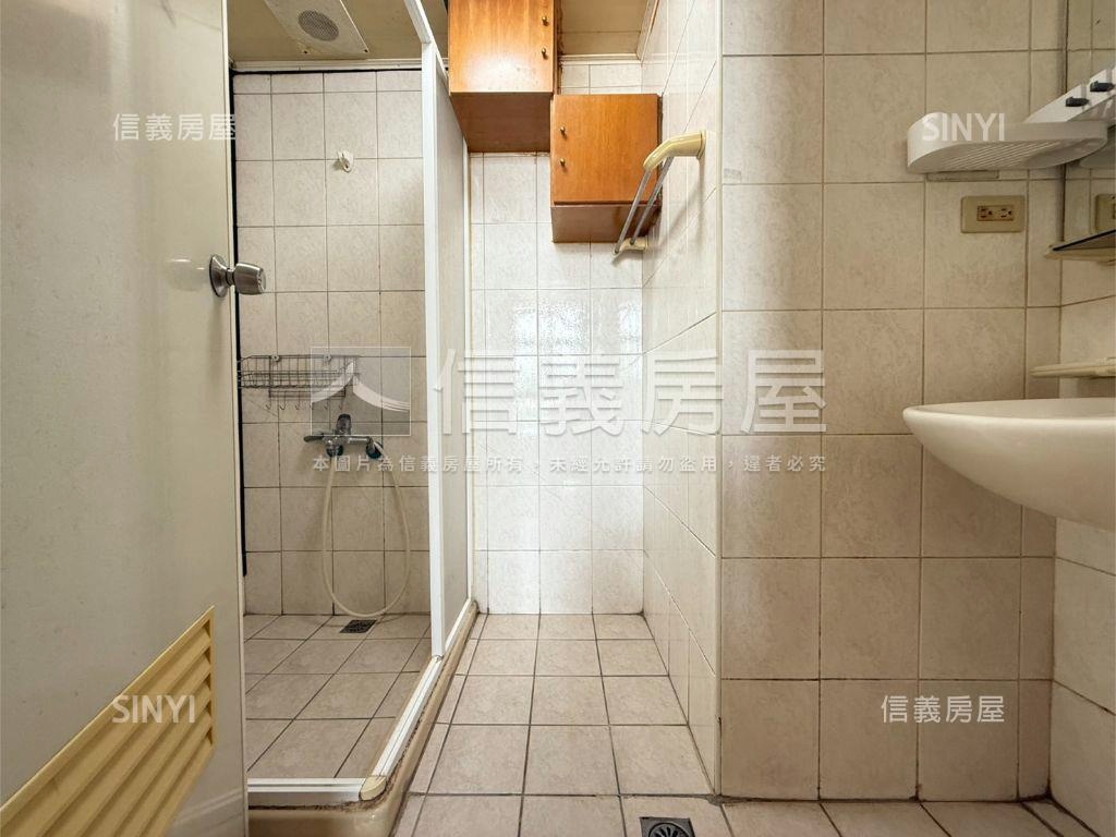 專任近大遠百視野兩房房屋室內格局與周邊環境