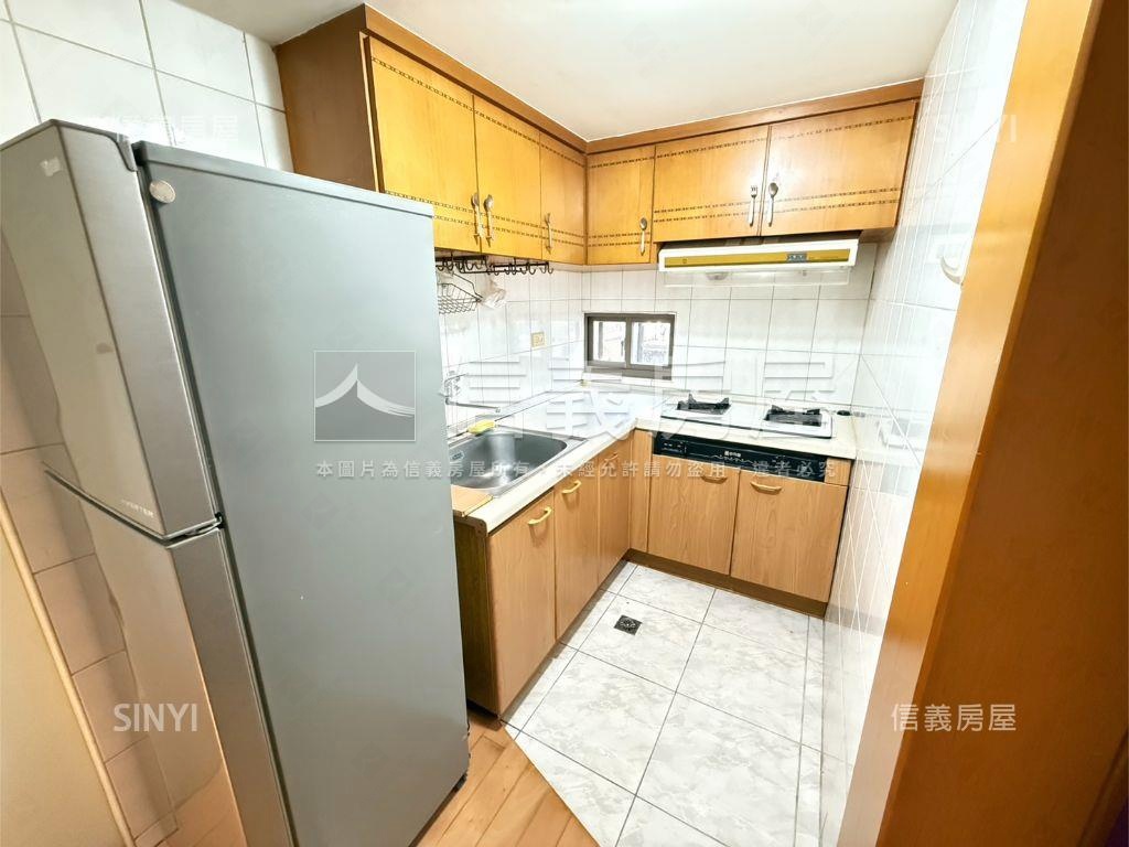 專任近大遠百視野兩房房屋室內格局與周邊環境