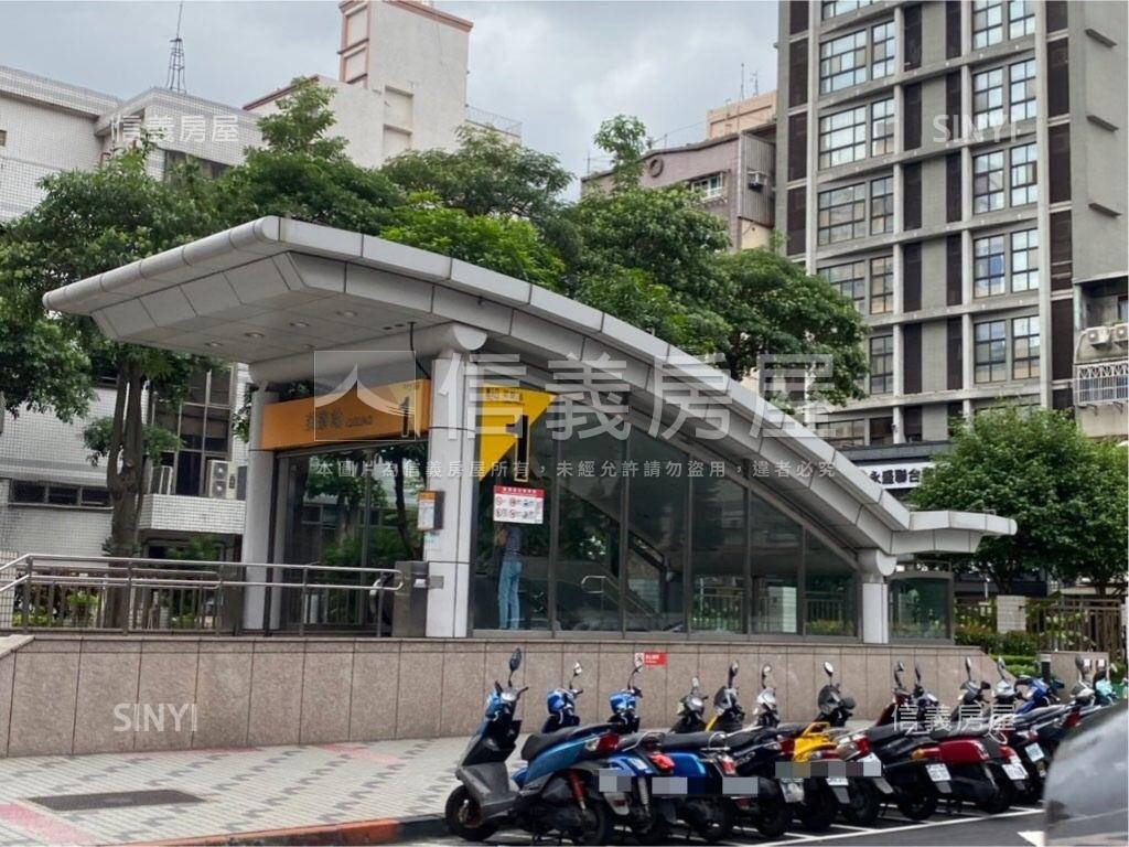 近菜寮站公寓三樓房屋室內格局與周邊環境