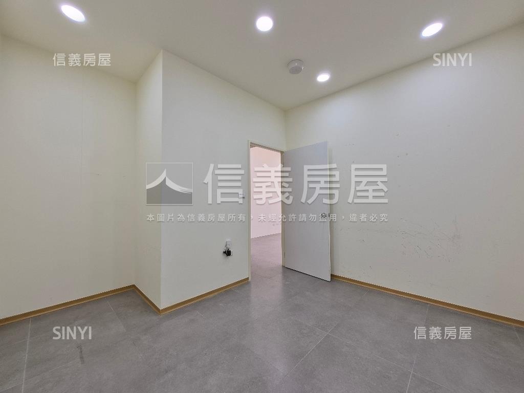 金雅路黃金角店房屋室內格局與周邊環境