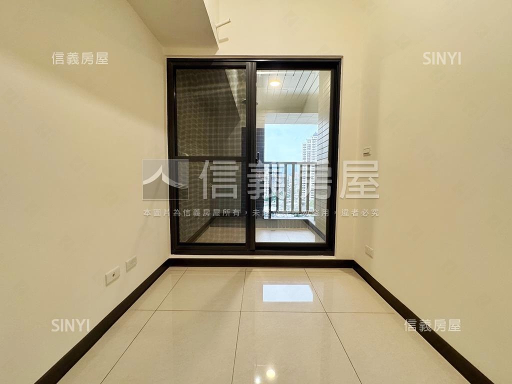 『世界花園Ｄ１』二房車位房屋室內格局與周邊環境