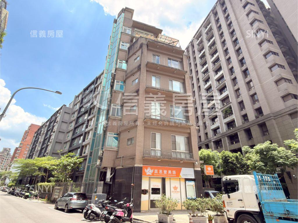 【川露】挑高邊間三面採光房屋室內格局與周邊環境