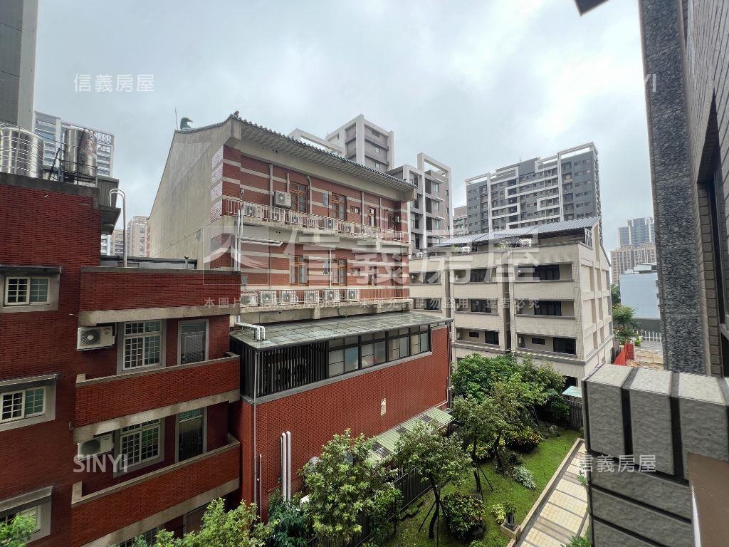 涵悅美裝溫馨兩房平面車位房屋室內格局與周邊環境