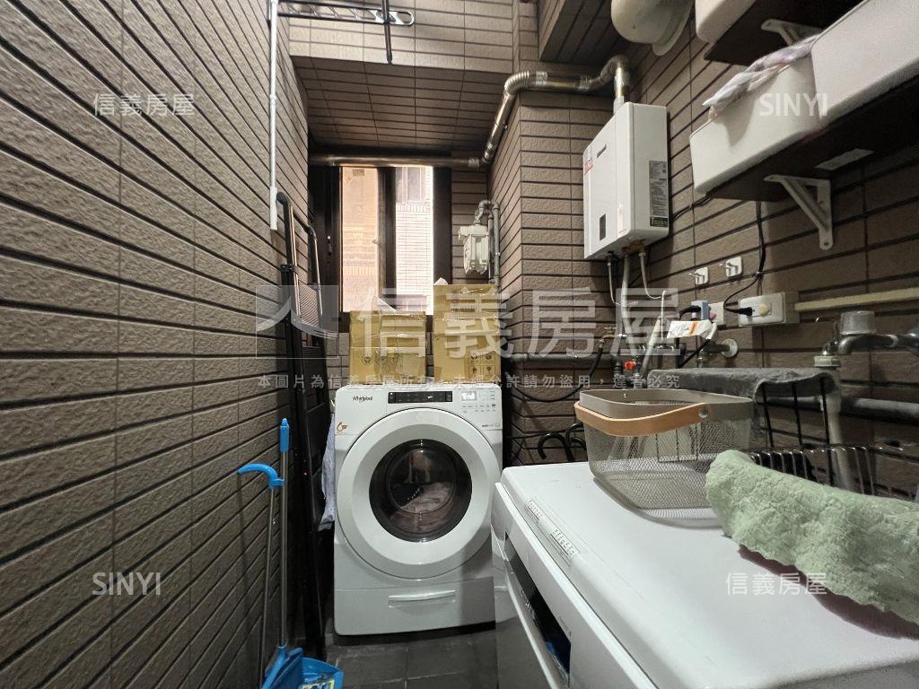 涵悅美裝溫馨兩房平面車位房屋室內格局與周邊環境