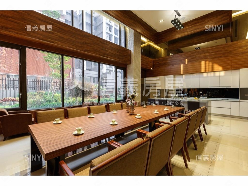 涵悅美裝溫馨兩房平面車位房屋室內格局與周邊環境