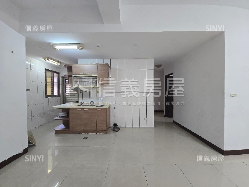 新天地。低總價三房。圓夢房屋室內格局與周邊環境