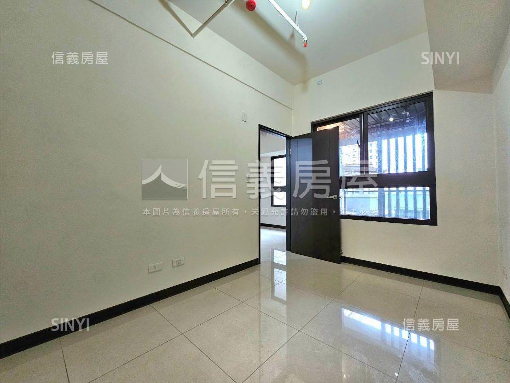 皇普莊園兩房平車房屋室內格局與周邊環境