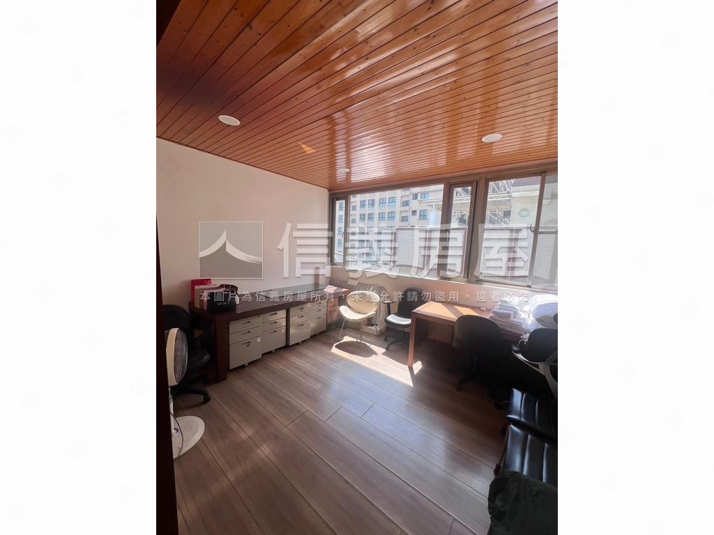 東區靜巷典雅裝潢獨院美邸房屋室內格局與周邊環境