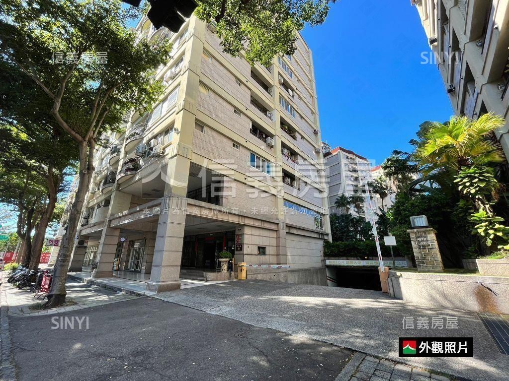 兩面臨路角間大面寬金店面房屋室內格局與周邊環境