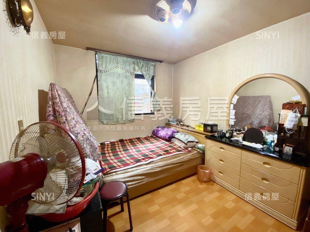 信義國中旁大空間房屋室內格局與周邊環境