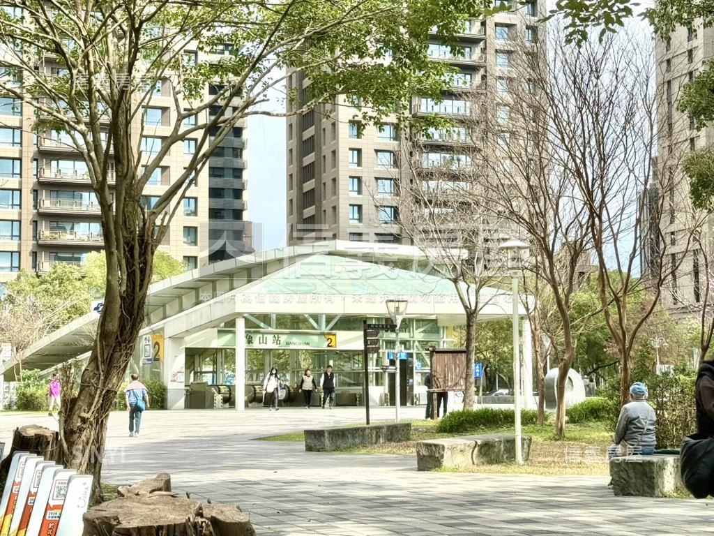 信義國中旁大空間房屋室內格局與周邊環境