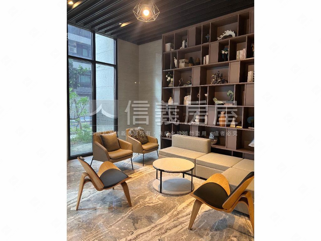 近ＡＩ園區角間金店面房屋室內格局與周邊環境