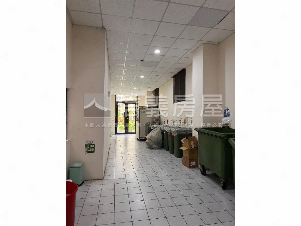 近ＡＩ園區角間金店面房屋室內格局與周邊環境