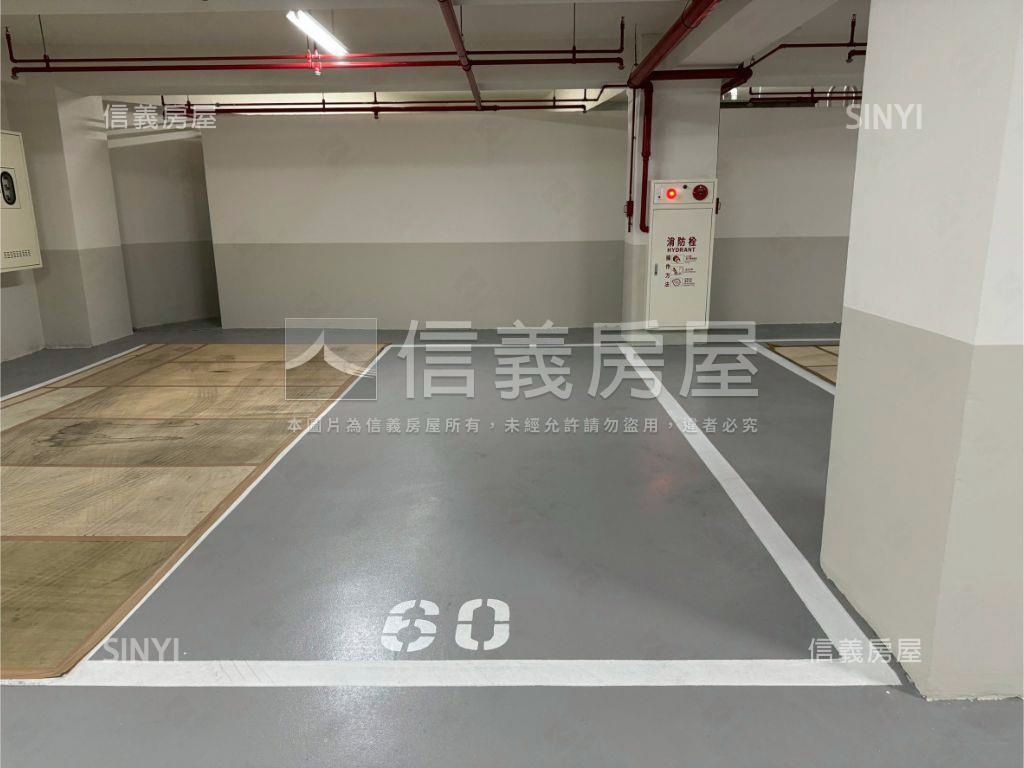 過嶺雲起時．光韻三房車位房屋室內格局與周邊環境