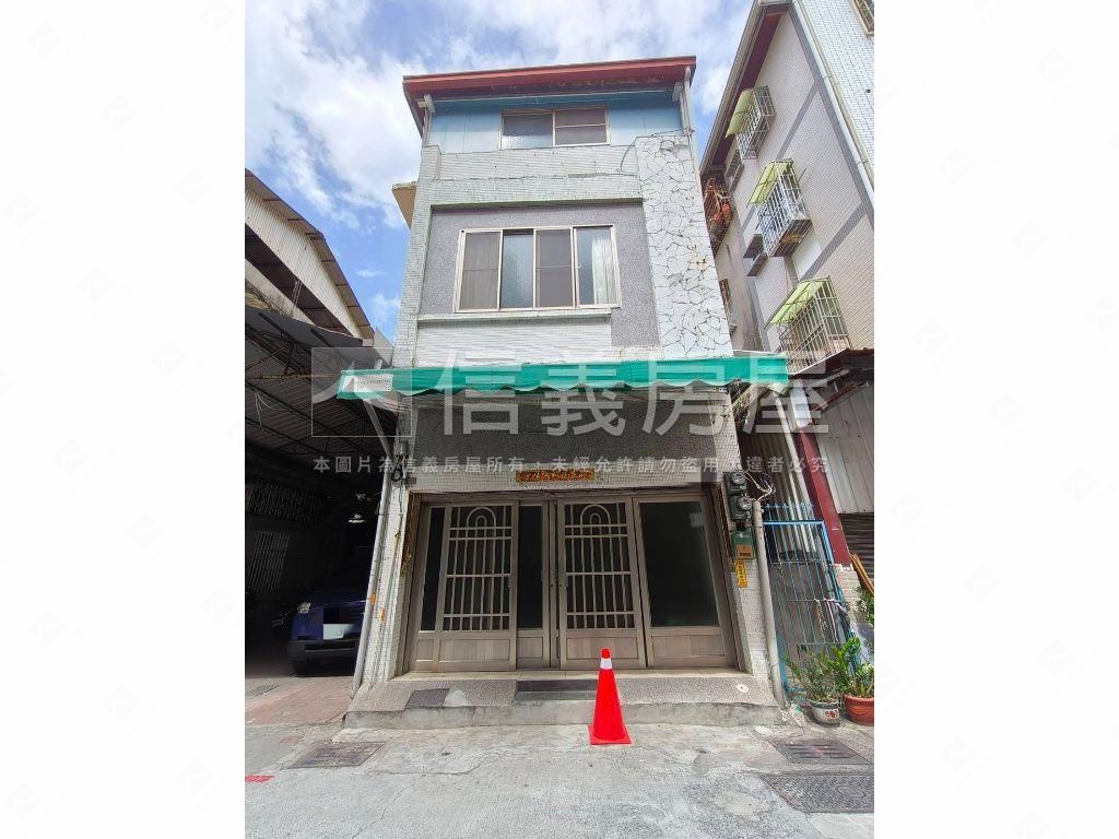 近文化中心獨棟活巷透天房屋室內格局與周邊環境