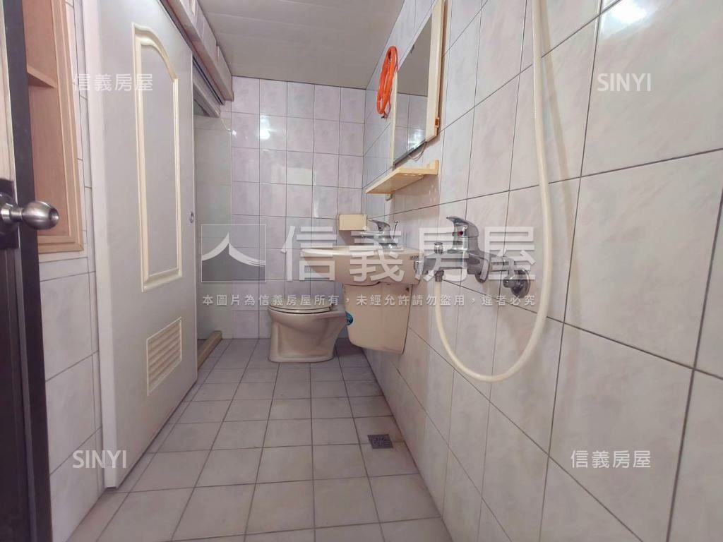 近文化中心獨棟活巷透天房屋室內格局與周邊環境