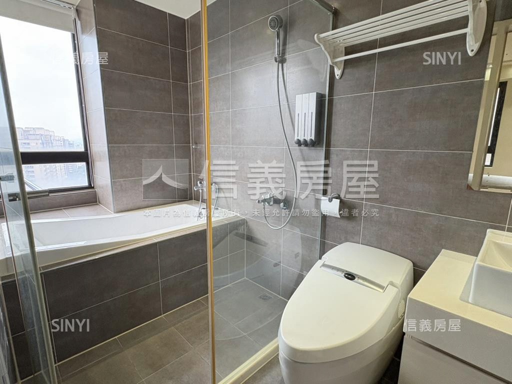 皇翔玉鼎富麗輝煌四房房屋室內格局與周邊環境