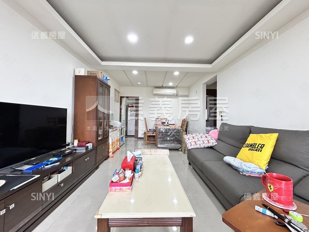 獨家專任●伯爵大２房車位房屋室內格局與周邊環境