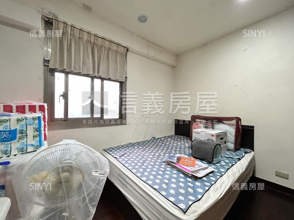 獨家專任●伯爵大２房車位房屋室內格局與周邊環境