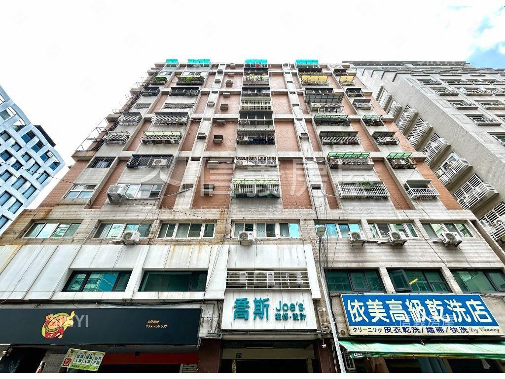 亞灣區近漢神正三房房屋室內格局與周邊環境
