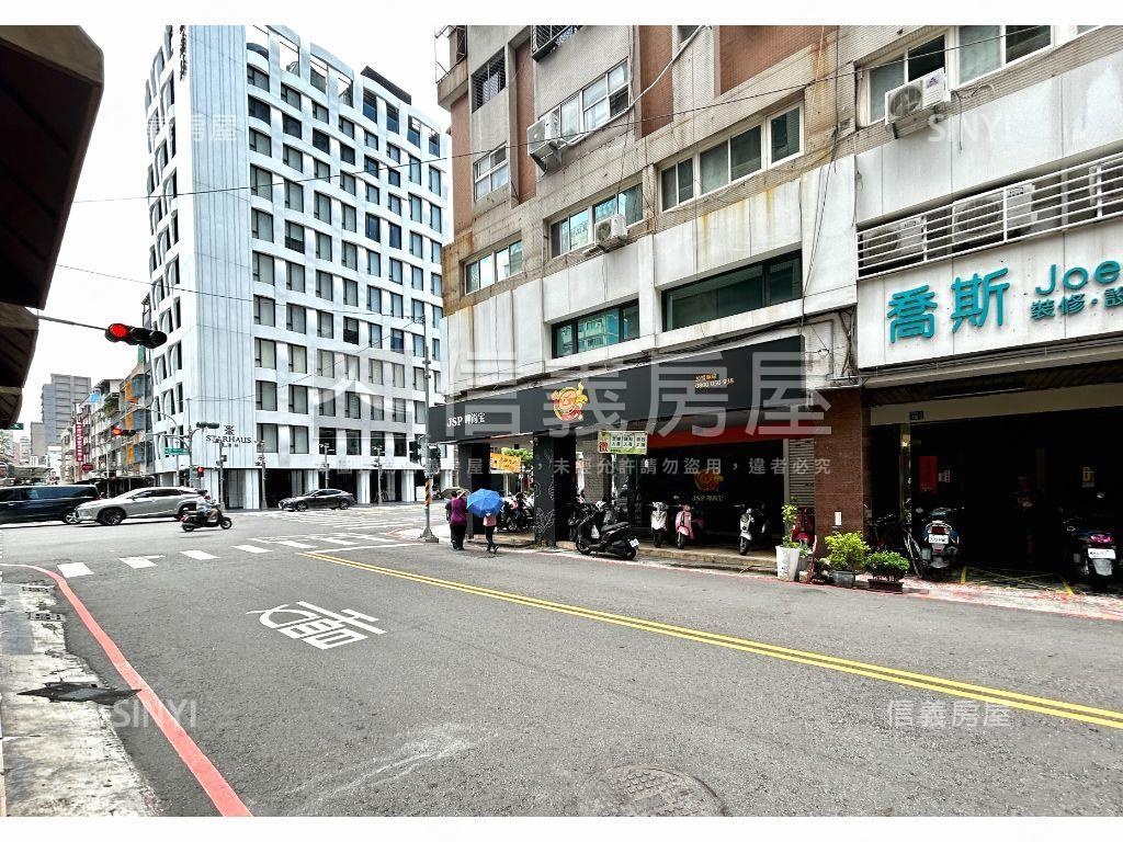 亞灣區近漢神正三房房屋室內格局與周邊環境