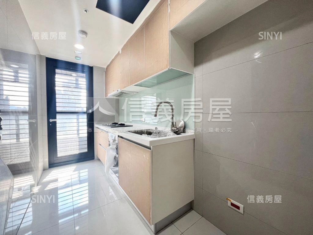 萬禧園府中捷運兩房車位房屋室內格局與周邊環境