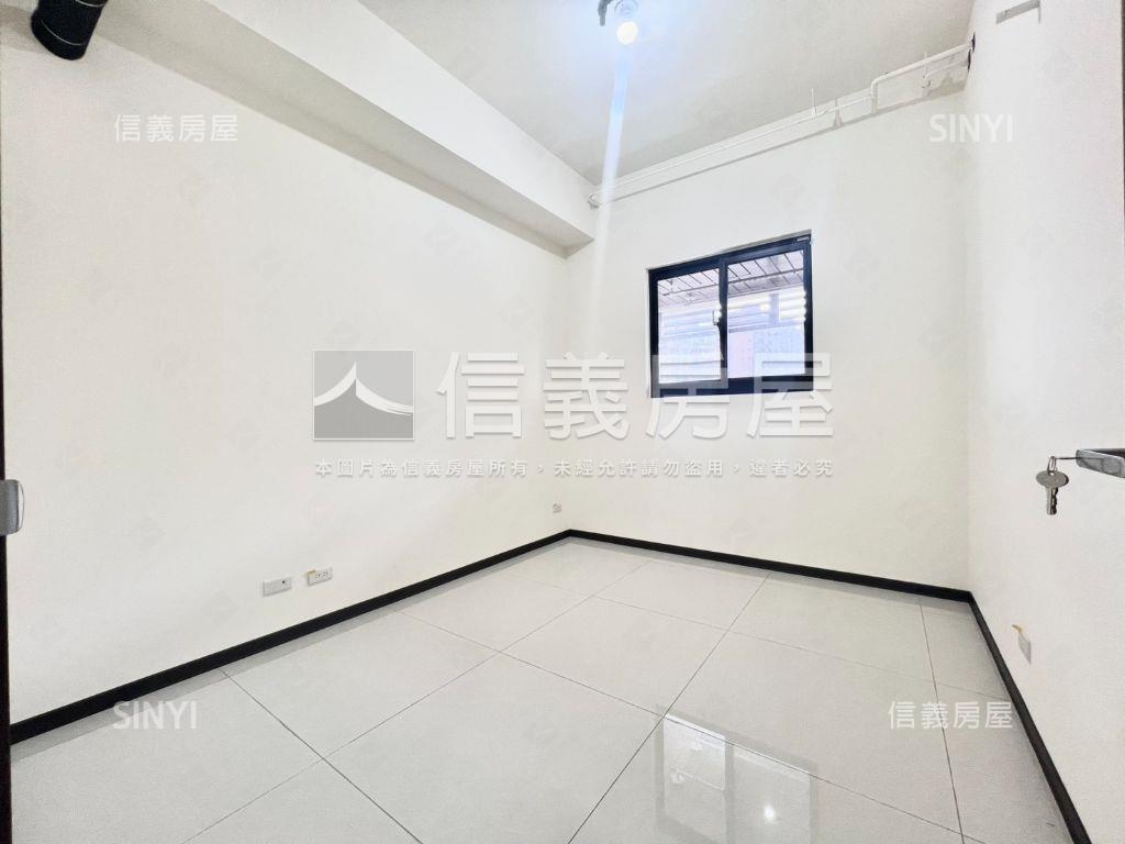 萬禧園府中捷運兩房車位房屋室內格局與周邊環境