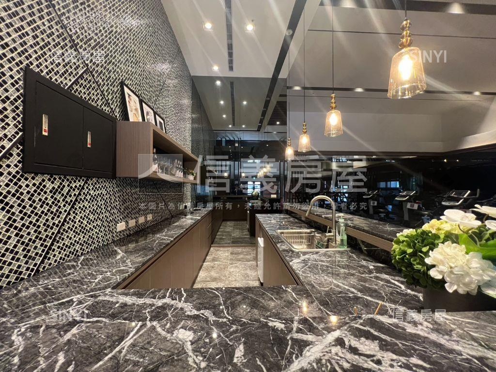 萬禧園府中捷運兩房車位房屋室內格局與周邊環境