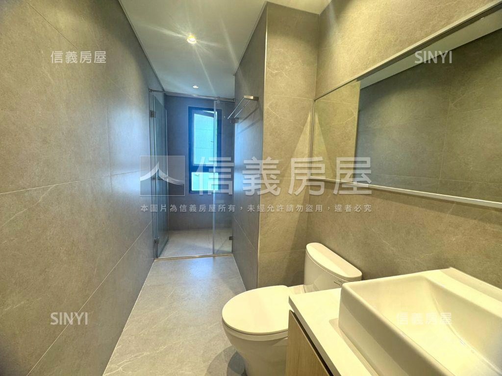 愛上悅讀高樓採光兩房車位房屋室內格局與周邊環境