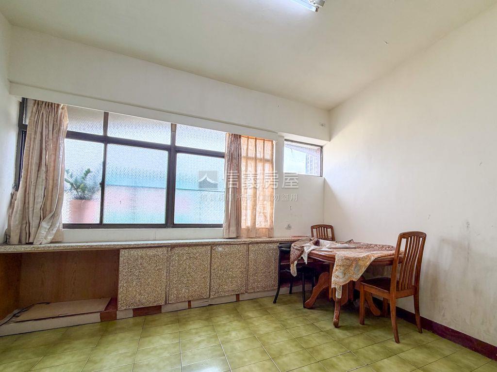 三德西街寬敞公寓房屋室內格局與周邊環境