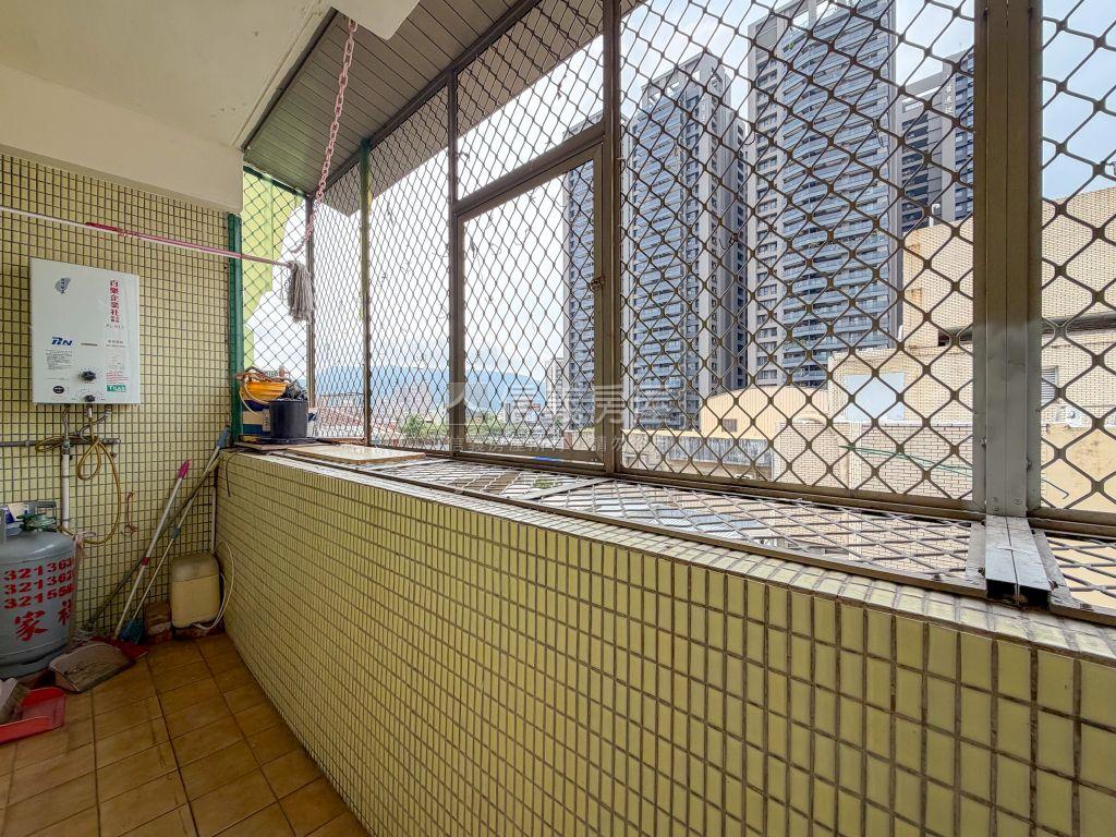 三德西街寬敞公寓房屋室內格局與周邊環境