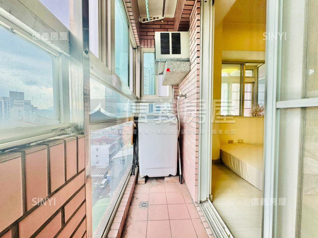 捷運邊間雙面採光套房房屋室內格局與周邊環境