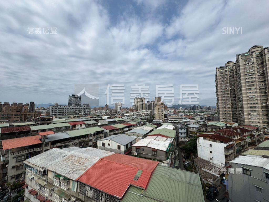 捷運邊間雙面採光套房房屋室內格局與周邊環境