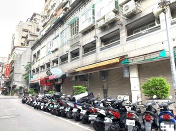 美麗國賓雙店面