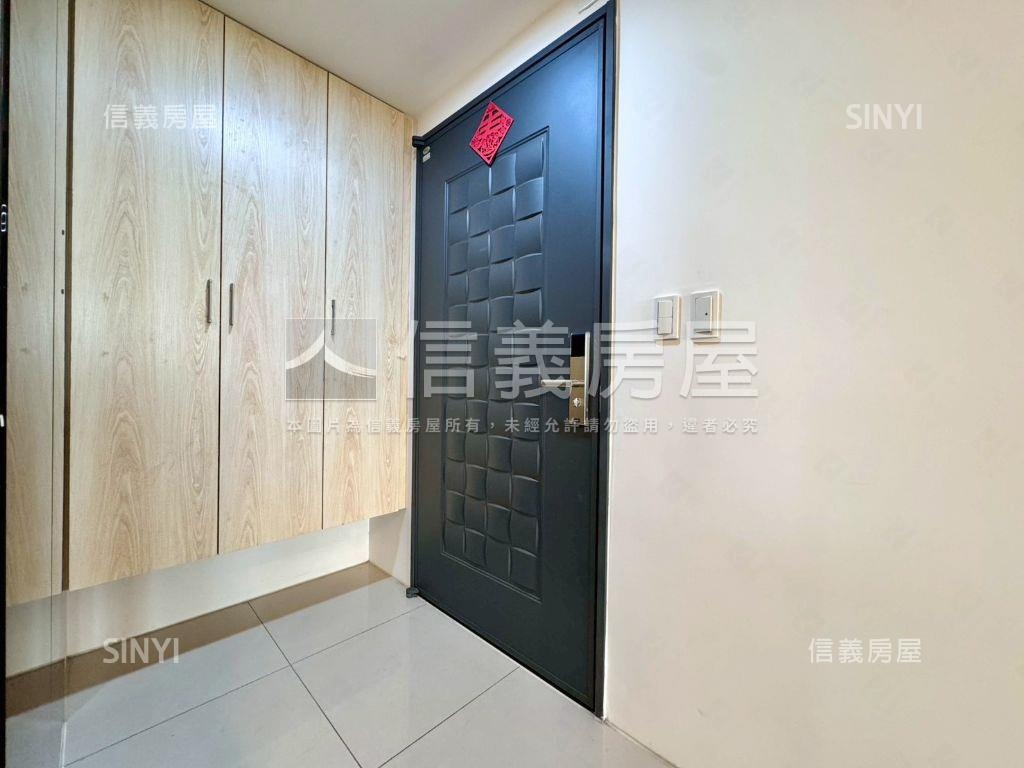 坤悅君品朝東南裝潢戶房屋室內格局與周邊環境