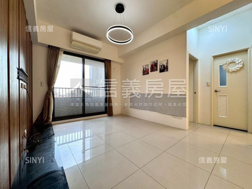 坤悅君品朝東南裝潢戶房屋室內格局與周邊環境