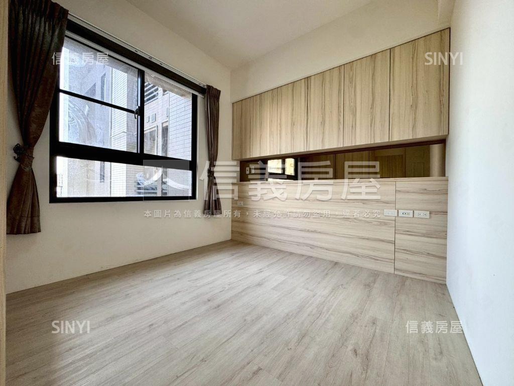 坤悅君品朝東南裝潢戶房屋室內格局與周邊環境