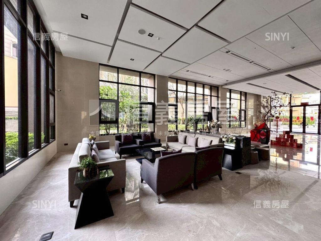 坤悅君品朝東南裝潢戶房屋室內格局與周邊環境