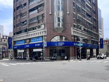 巨蛋捷運收租角窗金雞母