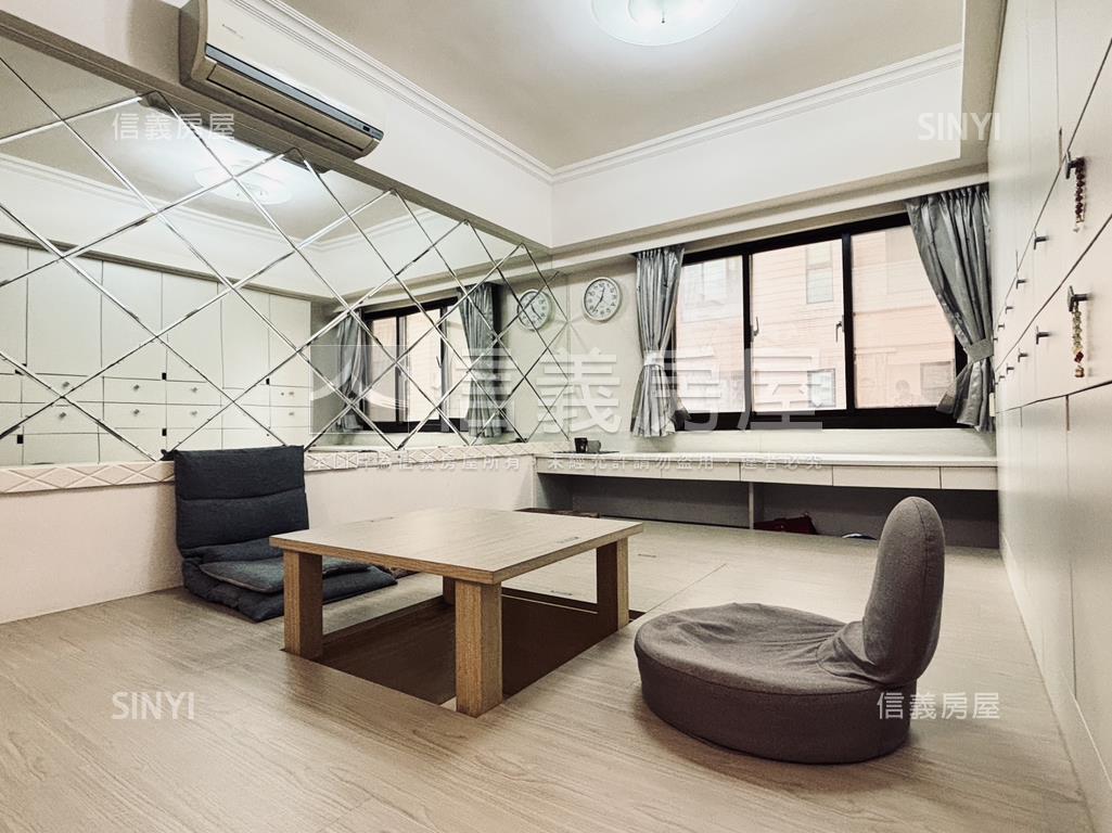 專任巴黎花都景觀兩房車位房屋室內格局與周邊環境