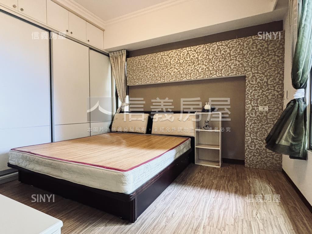 專任巴黎花都景觀兩房車位房屋室內格局與周邊環境