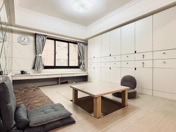 專任巴黎花都景觀兩房車位