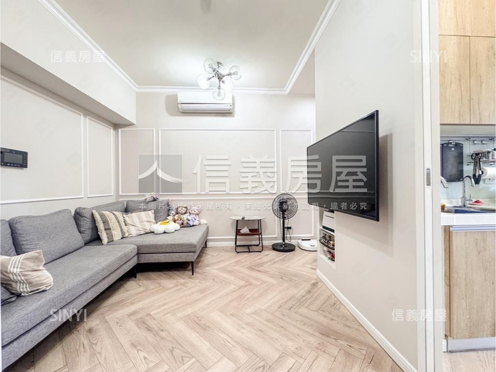 文心苑中高樓邊間２房平車房屋室內格局與周邊環境