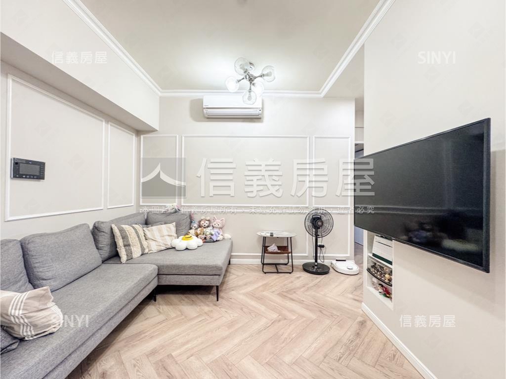 文心苑中高樓邊間２房平車房屋室內格局與周邊環境