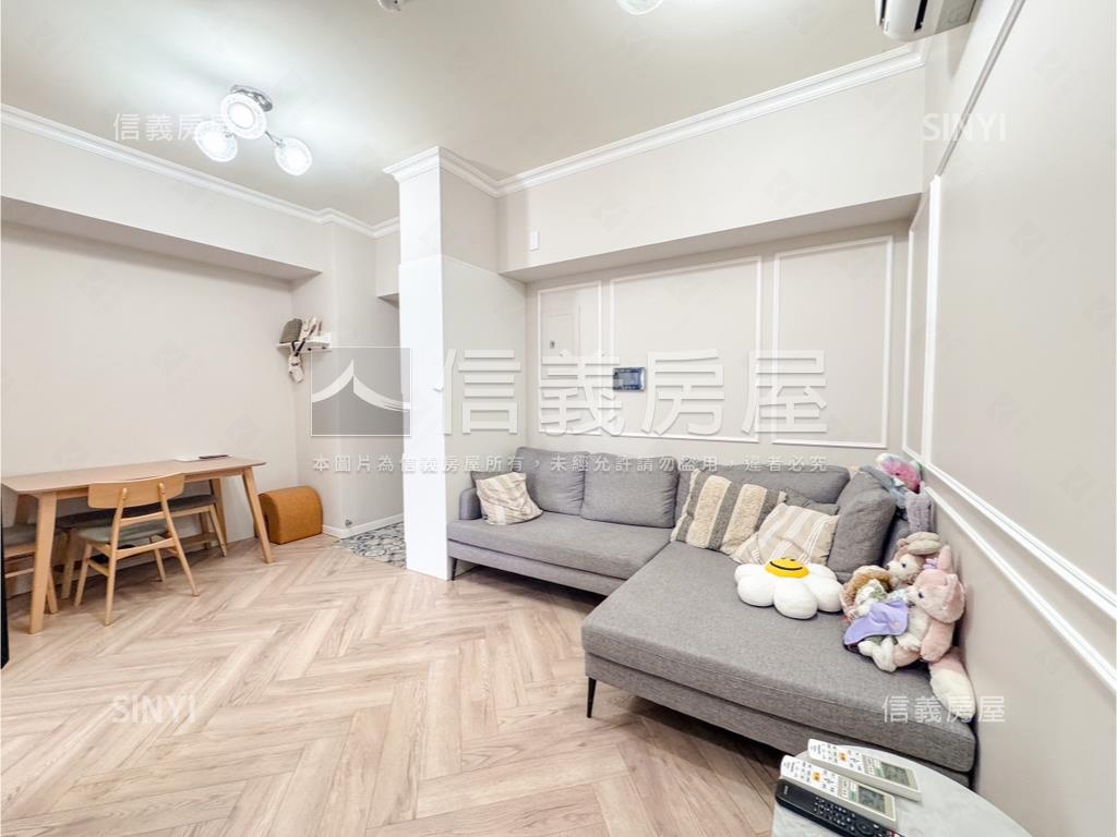 文心苑中高樓邊間２房平車房屋室內格局與周邊環境