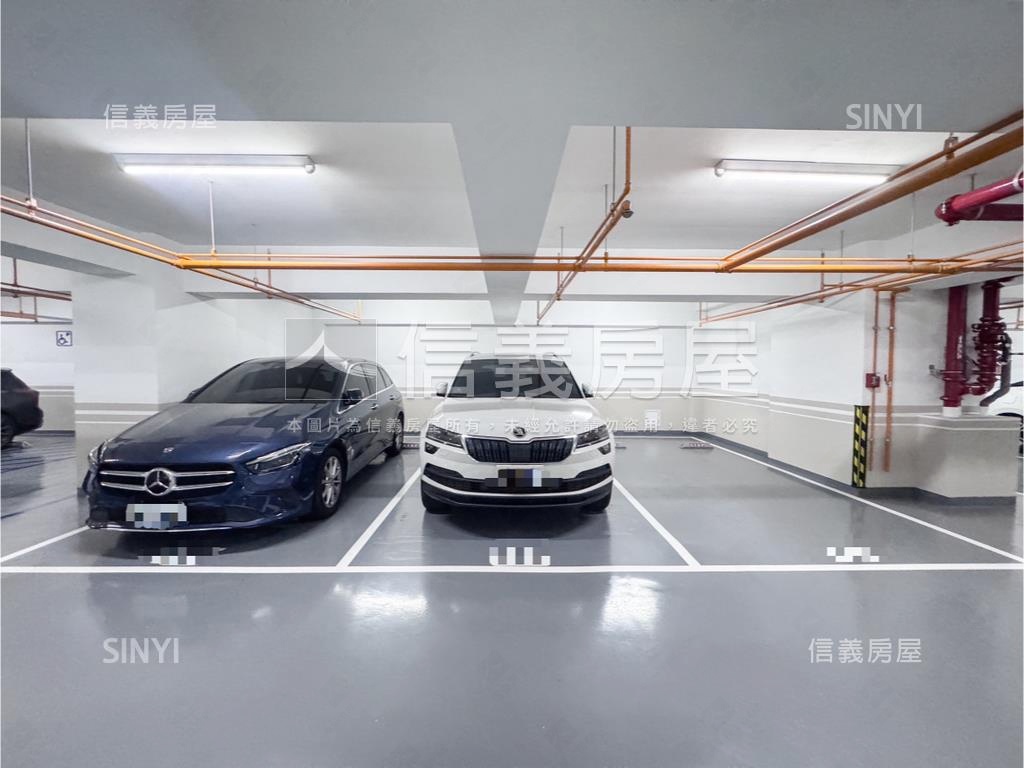 文心苑中高樓邊間２房平車房屋室內格局與周邊環境