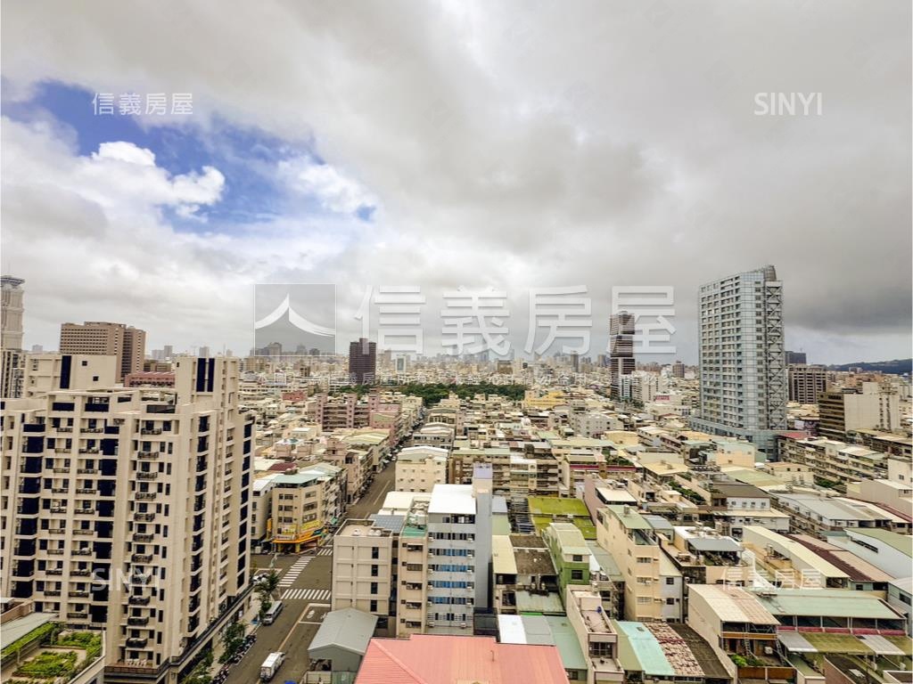 文心苑中高樓邊間２房平車房屋室內格局與周邊環境