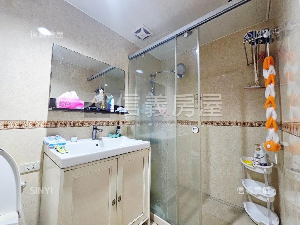 漢江春曉後棟邊間４房平車房屋室內格局與周邊環境