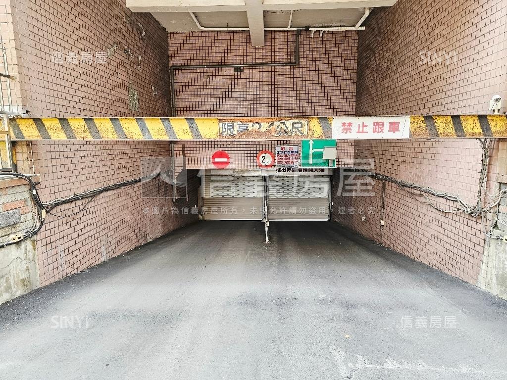 江翠新埔捷運高樓４房車位房屋室內格局與周邊環境